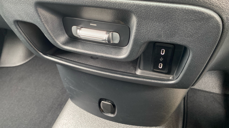 Mercedes-Benz Vito Tourer L3 Diesel Rwd 114 CDI Pro 9-Seater 9G-Tronic